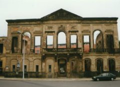 Kurlnder Palais